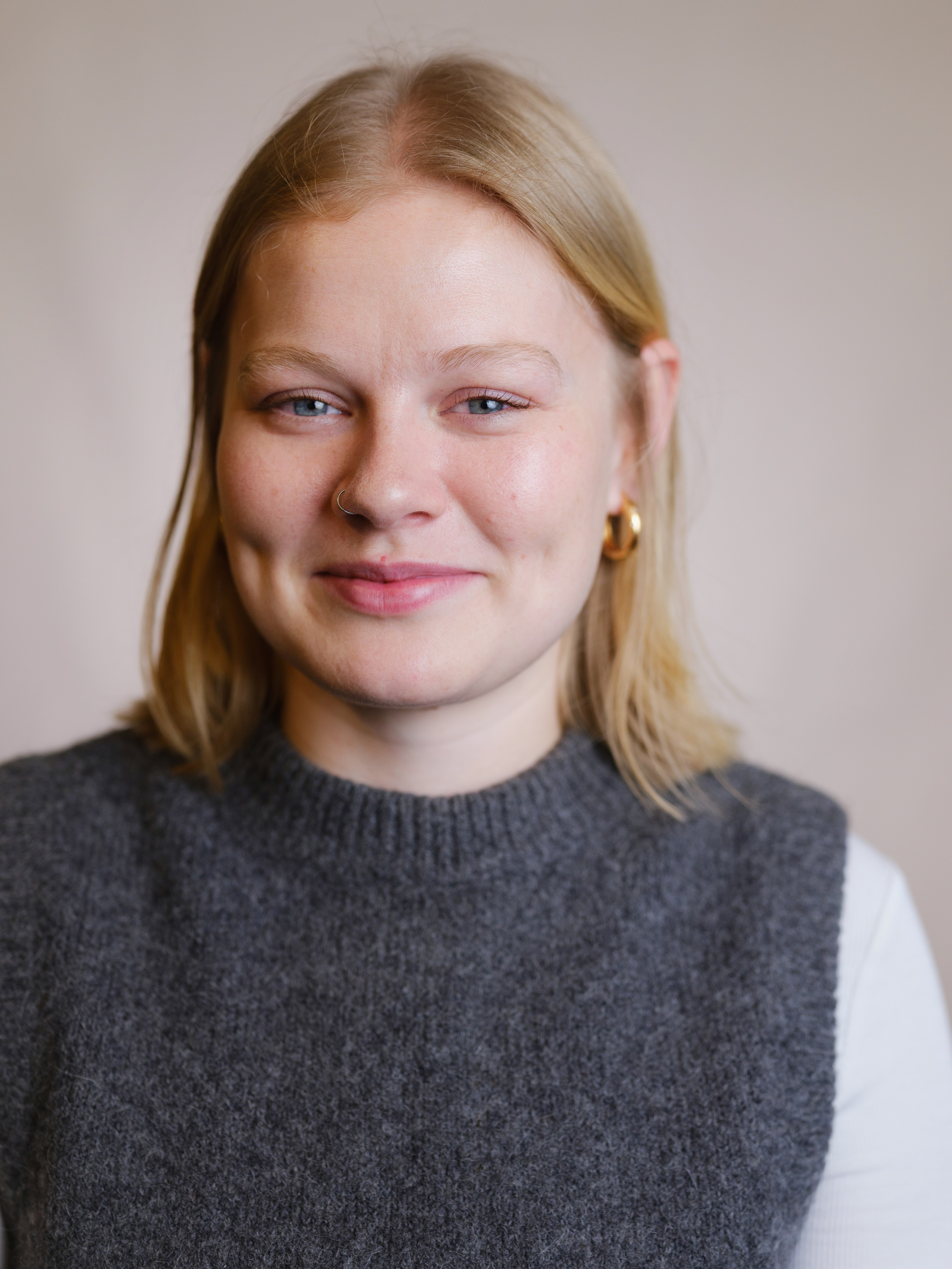 Headshot for Imogen Barber 